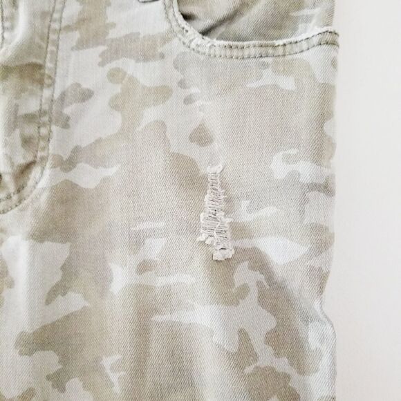 Zara denim with heavy distressing camo - Picture 6 of 7
